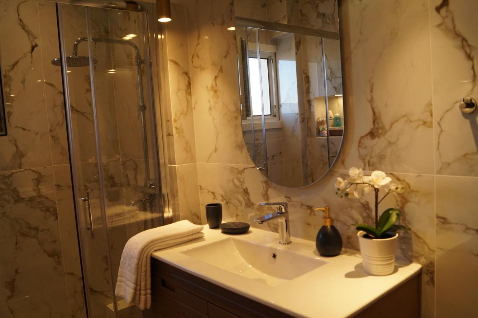 Daphne Luxury Apartment Kesriye Dış mekan fotoğraf